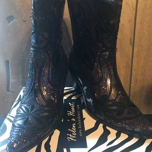💗Helens Heart Black-Multi(blue) boots Sz 9 💗